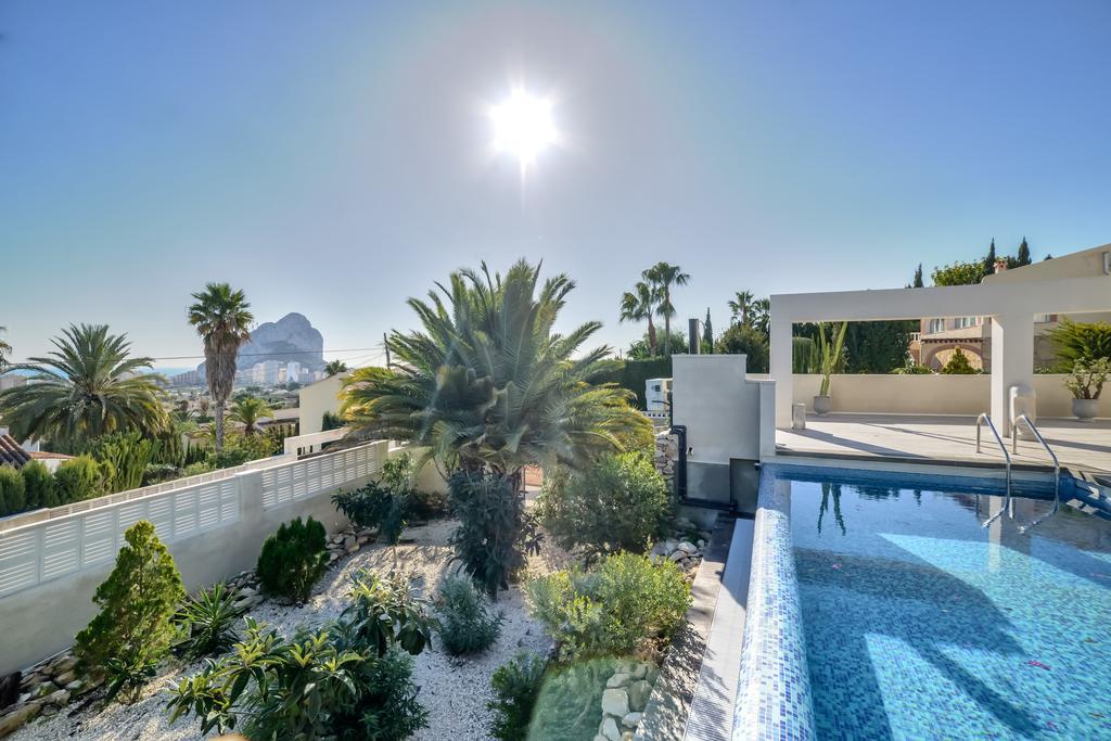 كاليبي Villa Royale Private Pool Top Of The Hill Superb Views المظهر الخارجي الصورة