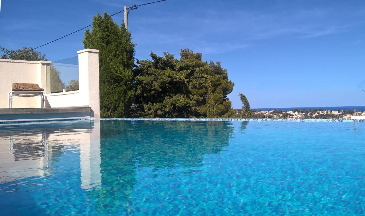 كاليبي Villa Royale Private Pool Top Of The Hill Superb Views المظهر الخارجي الصورة
